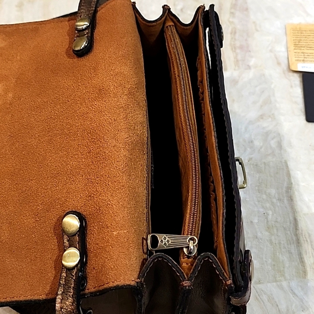 Patricia Nash Bronze Brown Tooled Crossbody NWOT - Picture 10 of 15